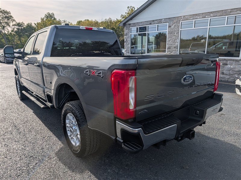 Used 2026 Ford F250 XLT AWD/4WD image 5
