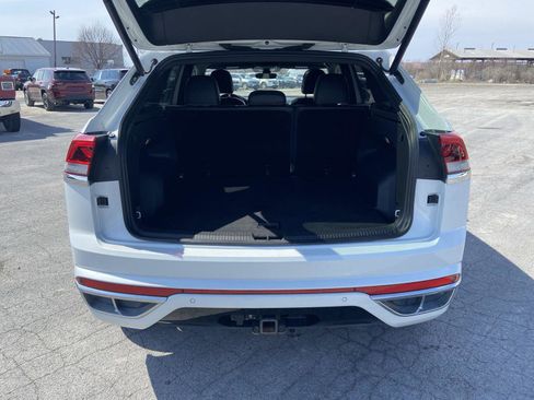Used 2022 Volkswagen Atlas Cross Sport SEL Premium R-Line image 16