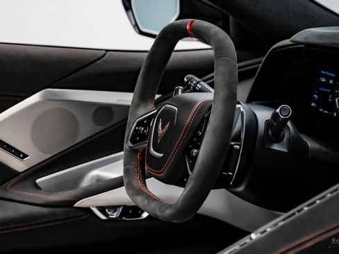 Used 2023 Chevrolet Corvette Stingray Premium Cpe w/ Z51 Performance Package image 61