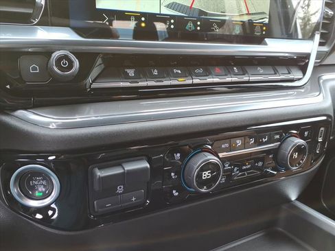 Used 2025 Chevrolet Silverado 2500 High Country w/ Z71 Off-Road Package image 25