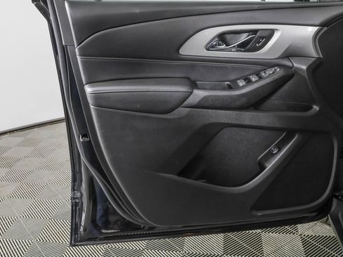 Used 2023 Chevrolet Traverse LT FWD image 33