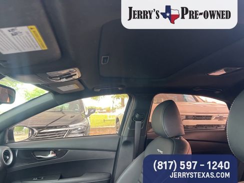 Used 2023 Kia Forte GT-Line w/ GT-Line Premium Package image 9