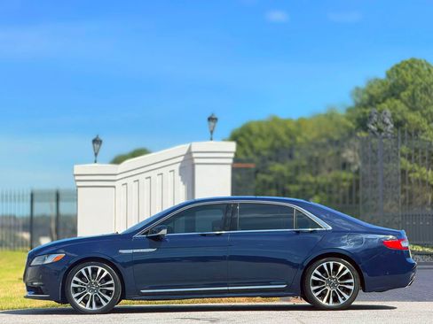 Used 2018 Lincoln Continental Reserve image 7