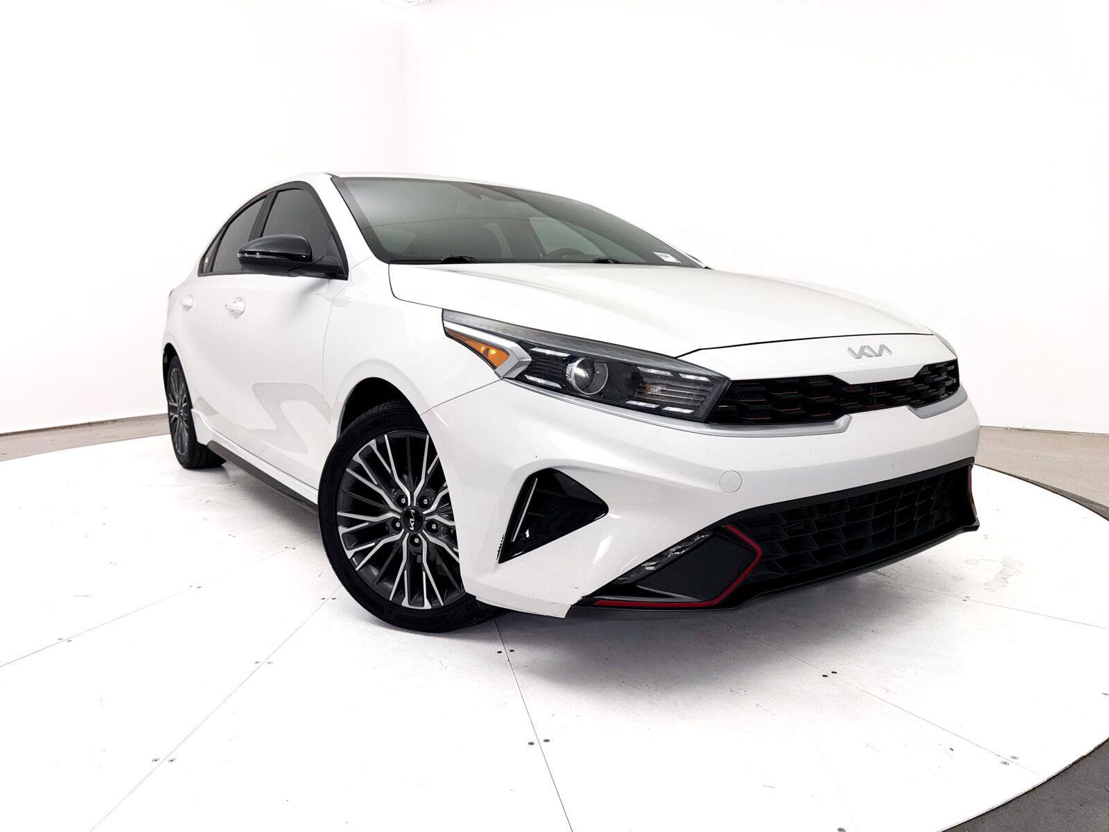 Used 2023 Kia Forte GT-Line FWD image 1