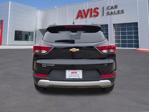 Used 2025 Chevrolet TrailBlazer LT AWD/4WD image 7