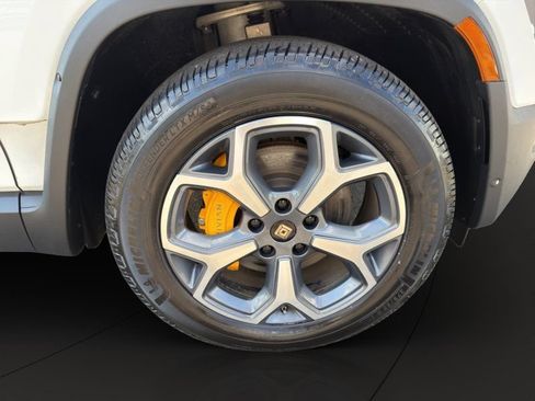 Used 2022 Rivian R1T Adventure AWD/4WD image 24