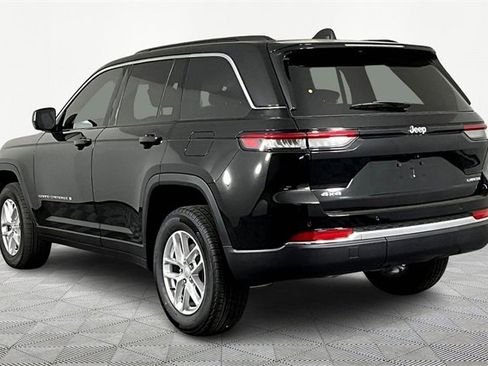 New 2025 Jeep Grand Cherokee Laredo X image 4