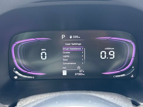 Used 2025 Kia Soul LX w/ LX Technology Package FWD image 36