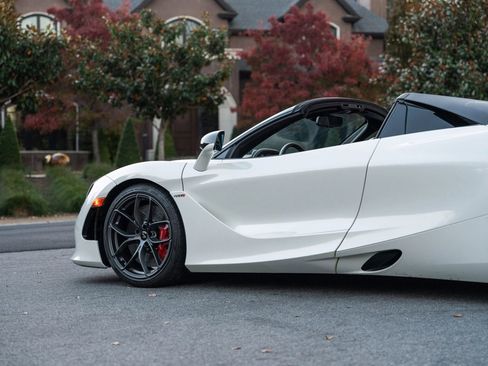 Used 2021 McLaren 720S Spider image 69