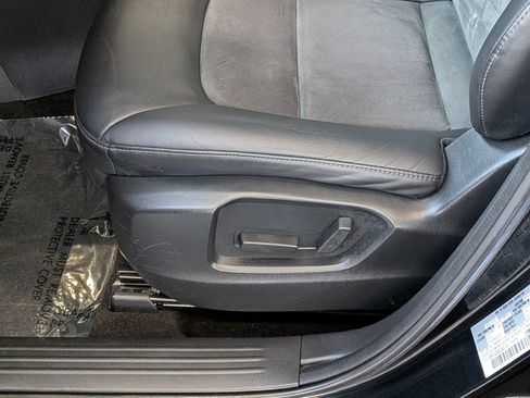 Used 2020 MAZDA CX-5 Touring FWD image 12
