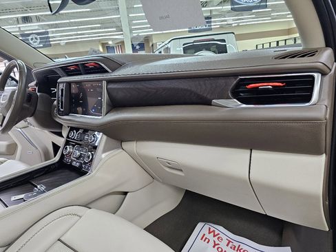 Used 2022 GMC Yukon Denali image 21