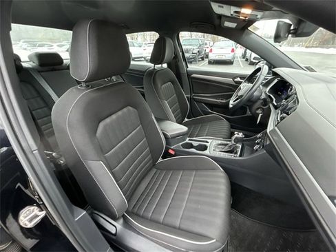 Used 2023 Volkswagen Jetta Sport image 24