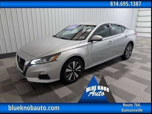 Used 2022 Nissan Altima 2.5 SV AWD/4WD image 1