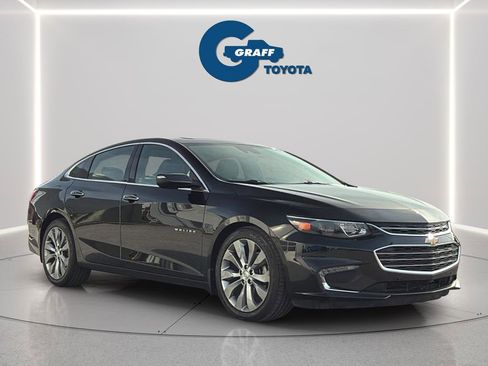 Used 2017 Chevrolet Malibu Premier w/ Premier Sun and Wheel Package image 11