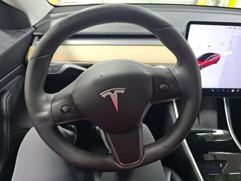 Used 2020 Tesla Model 3 Long Range AWD/4WD image 18