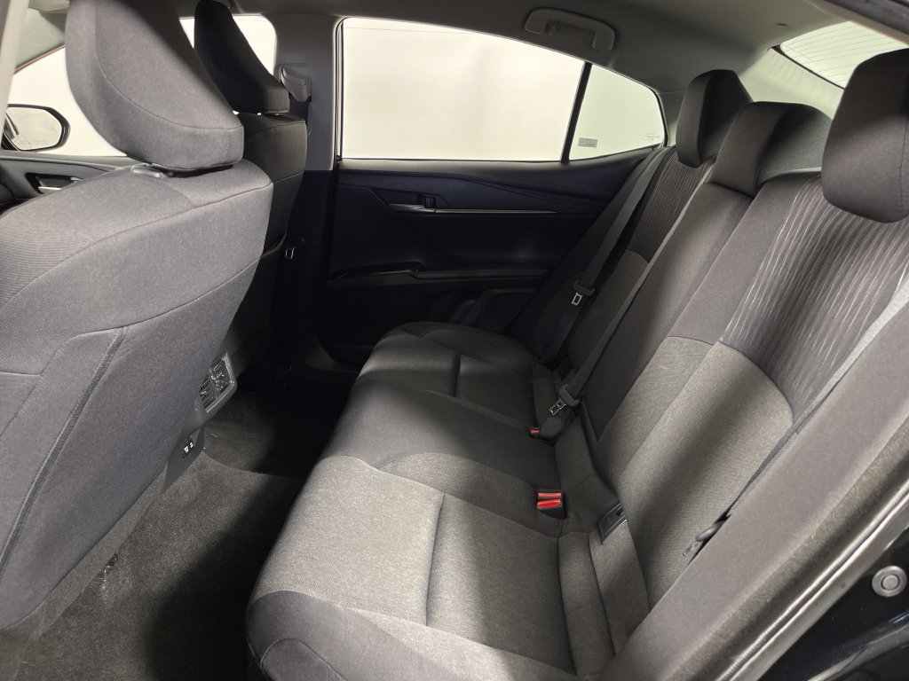 Used 2025 Toyota Camry LE FWD image 13
