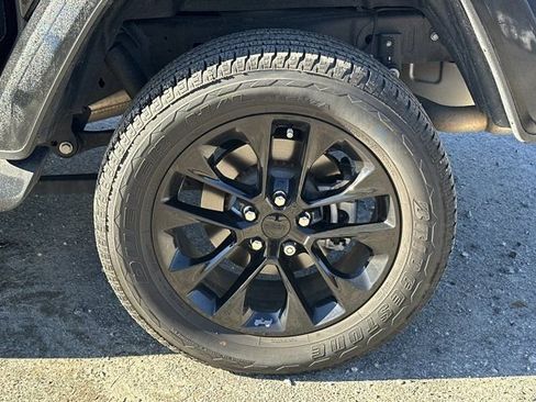 Certified 2022 Jeep Gladiator Overland image 21