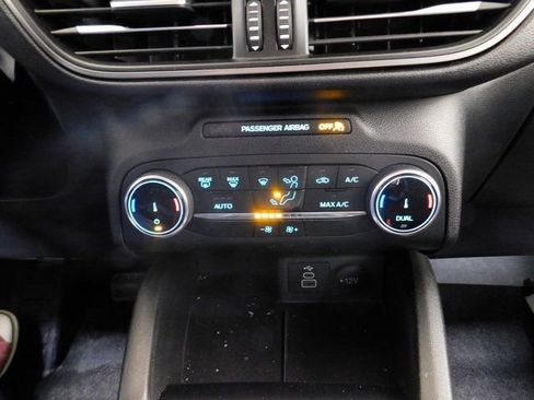 Used 2025 Ford Escape Active image 25