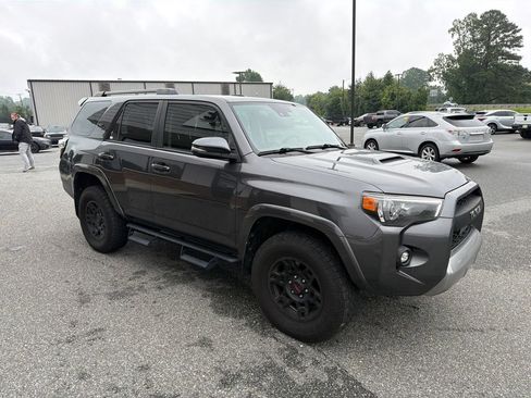 Used 2021 Toyota 4Runner TRD Off-Road Premium w/ Moonroof Package AWD/4WD image 9