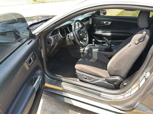 Used 2021 Ford Mustang GT w/ Black Accent Package RWD image 23