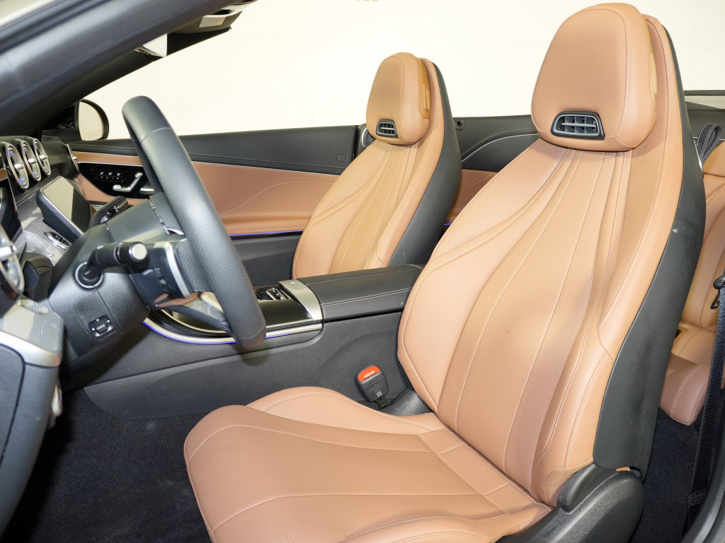 Certified 2024 Mercedes-Benz CLE 300 4MATIC Cabriolet image 19