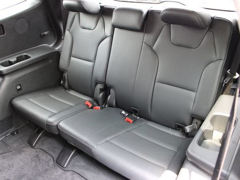 Used 2024 Kia Telluride EX w/ EX Captain's Chair Package AWD/4WD image 48