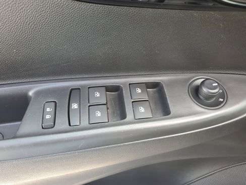 Used 2021 Chevrolet Spark LT image 26