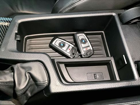 Used 2018 BMW M3 RWD image 15