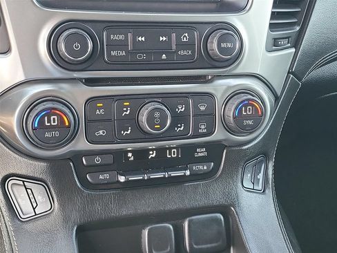 Certified 2015 Chevrolet Suburban LT w/ Luxury Package RWD image 35