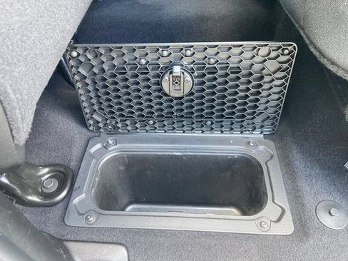 Used 2025 RAM 2500 Big Horn AWD/4WD image 18