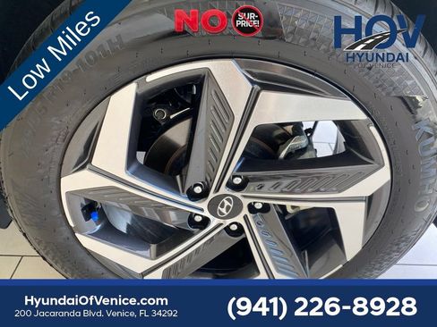 Certified 2024 Hyundai Tucson Limited FWD image 55