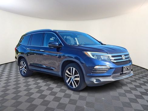 Used 2016 Honda Pilot Touring image 1