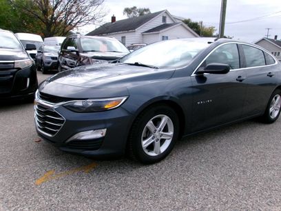 Used 2019 Chevrolet Malibu LS w/ LPO, Convenience Package 1