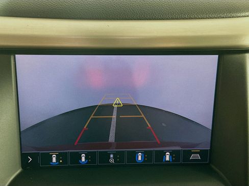 Used 2020 GMC Acadia Denali w/ Technology Package image 23