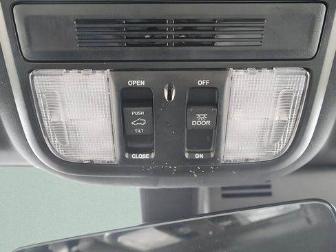 Used 2023 Honda Passport EX-L image 39