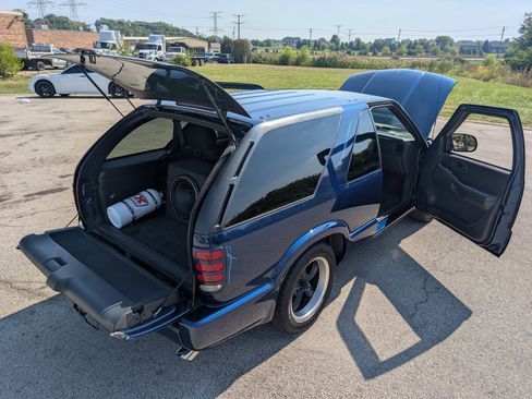 Used 2004 Chevrolet Blazer LS w/ Preferred Equipment Group image 60