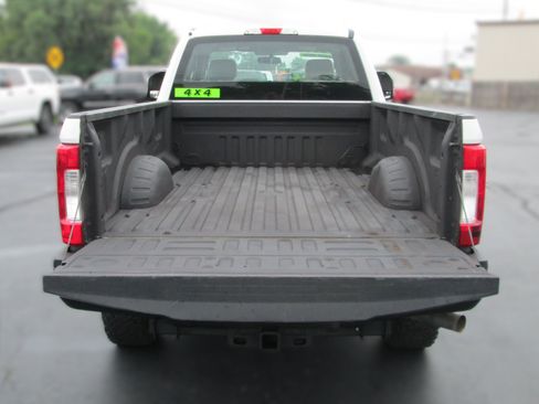 Used 2019 Ford F250 XL w/ Power Equipment Group AWD/4WD image 9