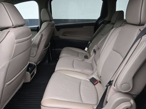 Used 2021 Honda Odyssey Elite image 19