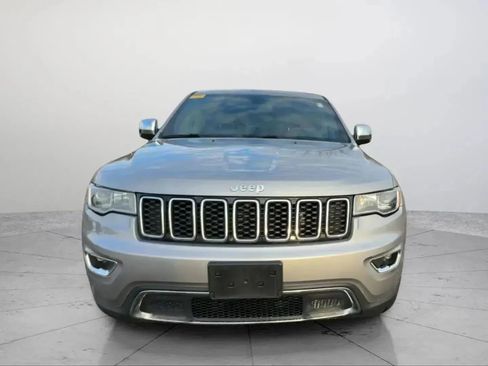Used 2017 Jeep Grand Cherokee Limited image 4