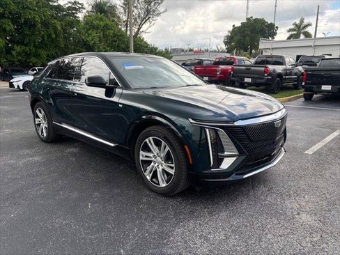 Used 2024 Cadillac Lyriq Tech RWD image 7