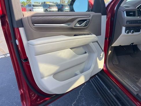 Used 2021 GMC Yukon Denali w/ Denali Ultimate Package image 5