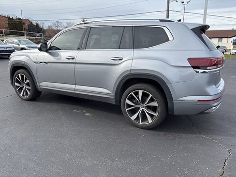 Certified 2024 Volkswagen Atlas SEL Premium R-Line image 2
