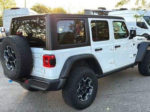 Used 2022 Jeep Wrangler Unlimited Rubicon 4xe w/ Cold Weather Group AWD/4WD image 25