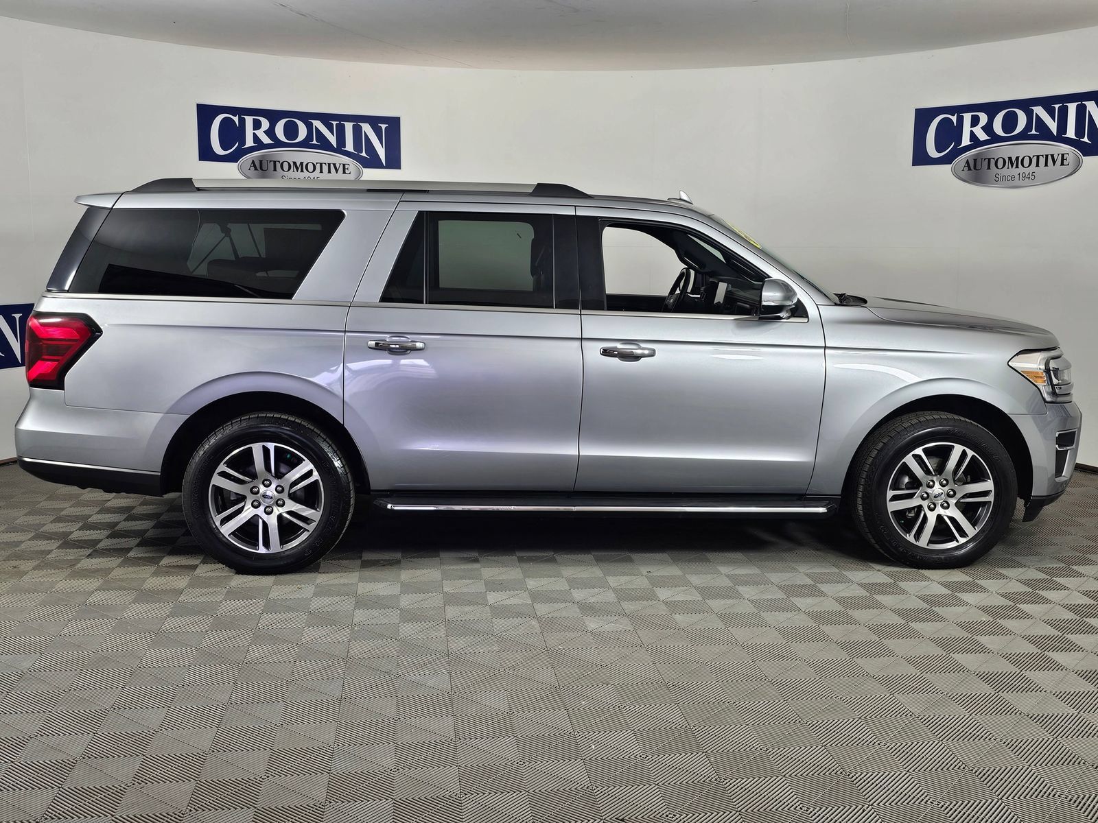 Used 2022 Ford Expedition Max Limited AWD/4WD image 33