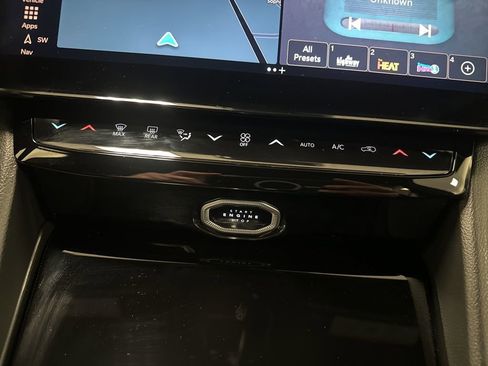 New 2026 Jeep Grand Cherokee Altitude AWD/4WD image 33
