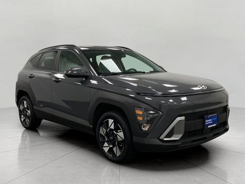 Certified 2025 Hyundai Kona SEL AWD/4WD image 1