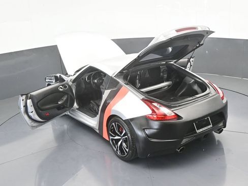 Used 2020 Nissan 370Z w/ Sport Package image 61