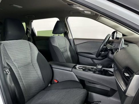 Certified 2023 Nissan Rogue SV image 23