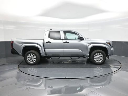 Used 2026 Toyota Tacoma SR AWD/4WD image 26