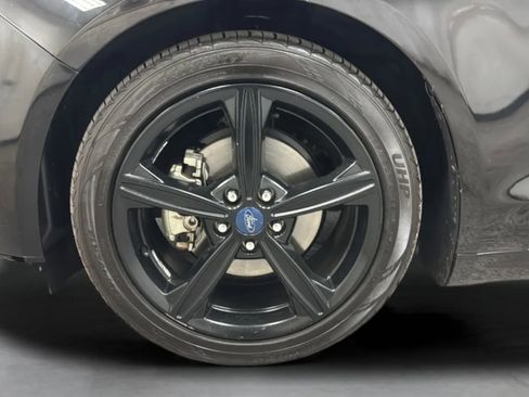 Used 2016 Ford Fusion SE FWD image 25